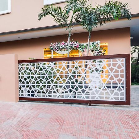 Super Townhouse Viraj Khand Formerly Veridian Inn Chinhat Экстерьер фото